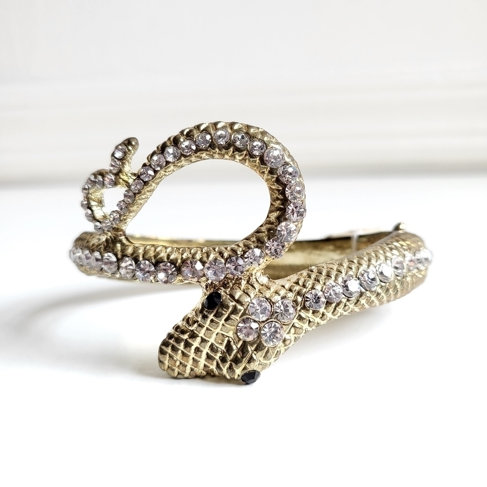 New Kenneth Jay Lane Couture Collection Vintage Crystals Gold Snake Bracelet